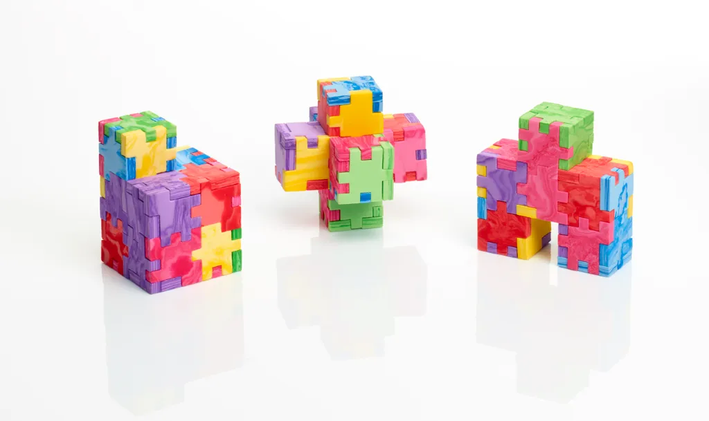SmartGames_SGHC-104_Happy-Cube-Expert_product-shot_fea8da_2.webp